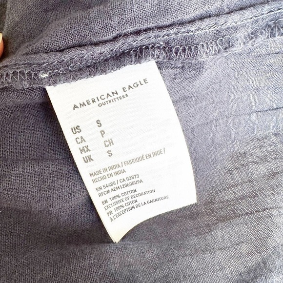 American Eagle Navy Blue Top Blouse Shirt Eyelet detail Size Small - Picture 6 of 13